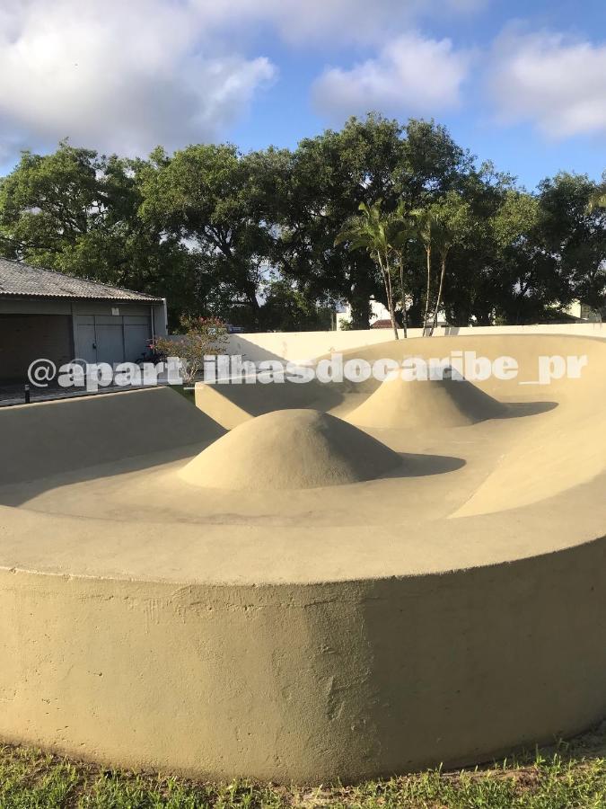 Apto Cond Ilhas Do Caribe - Pr - Beira Mar Matinhos Dış mekan fotoğraf
